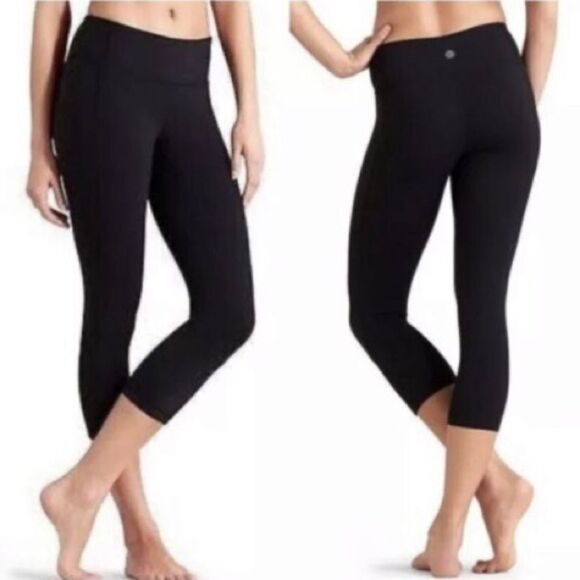 Athleta Revelation Black Crop Capri Legging Pants Run Yoga Train Size Small - Picture 1 of 10